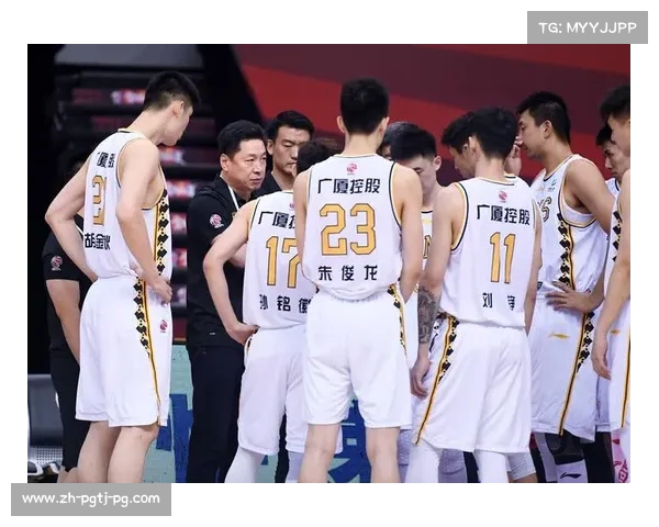 浙江CBA篮球队是否设有足球相关项目？